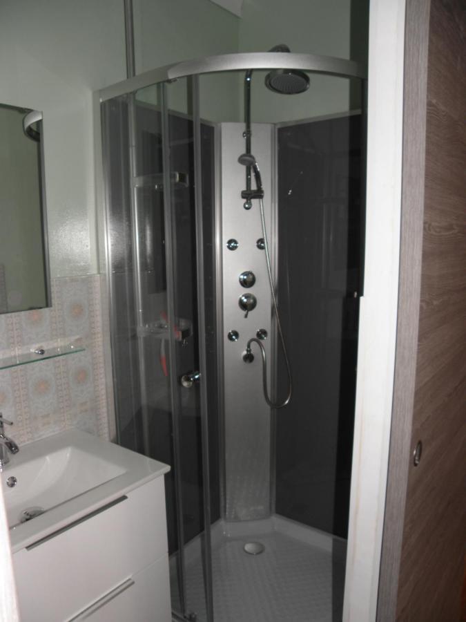 La Planche Pincon Bed & Breakfast Teloché Екстериор снимка
