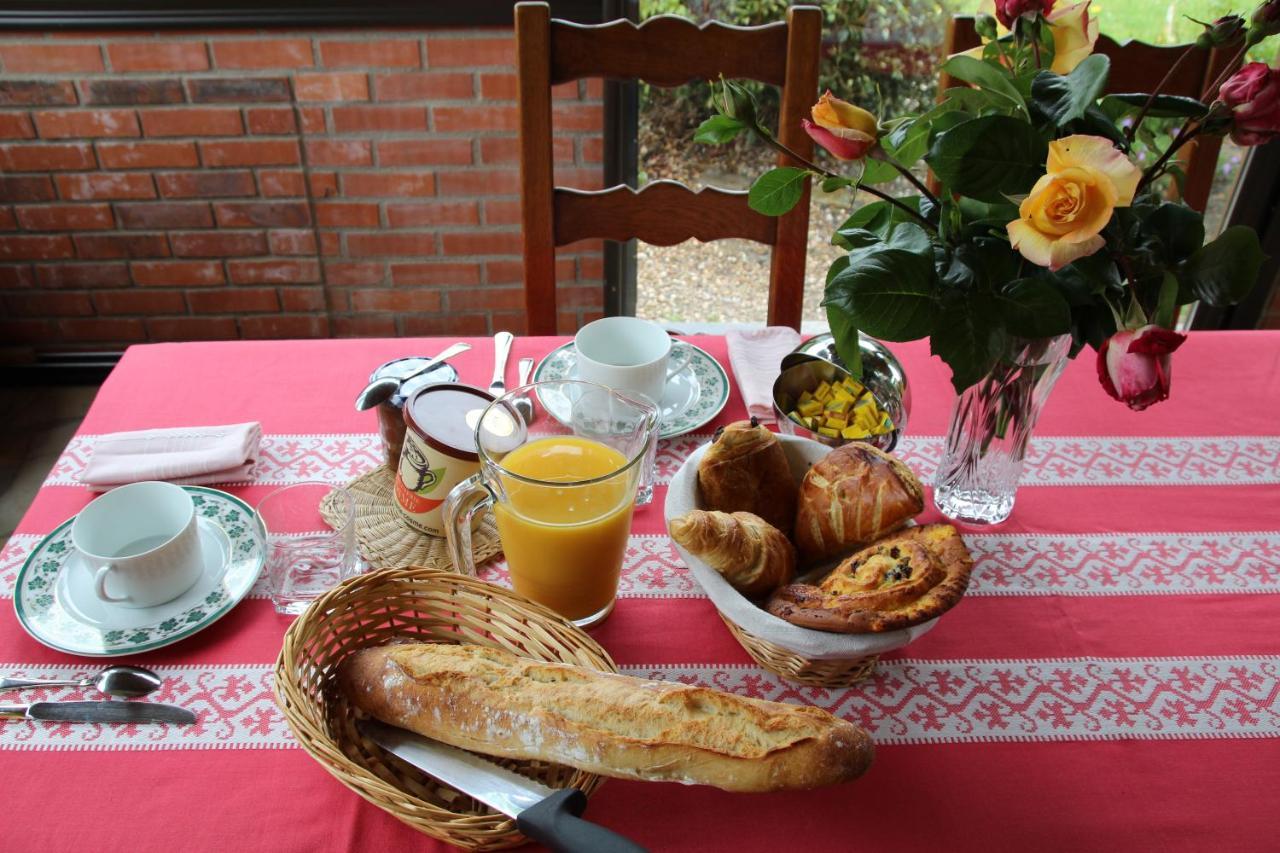 La Planche Pincon Bed & Breakfast Teloché Екстериор снимка